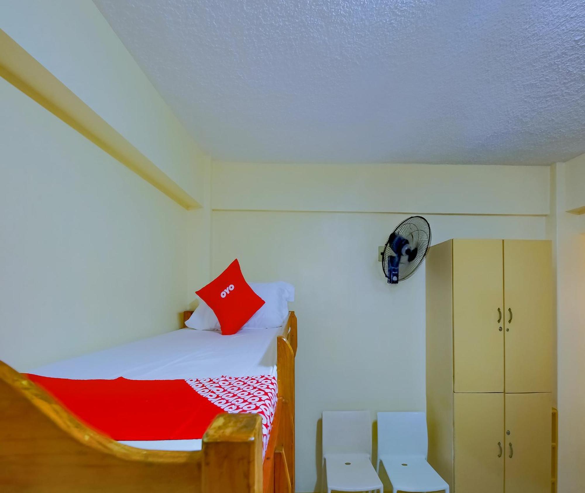 Oyo 840 Orangenest Apartelle 2*