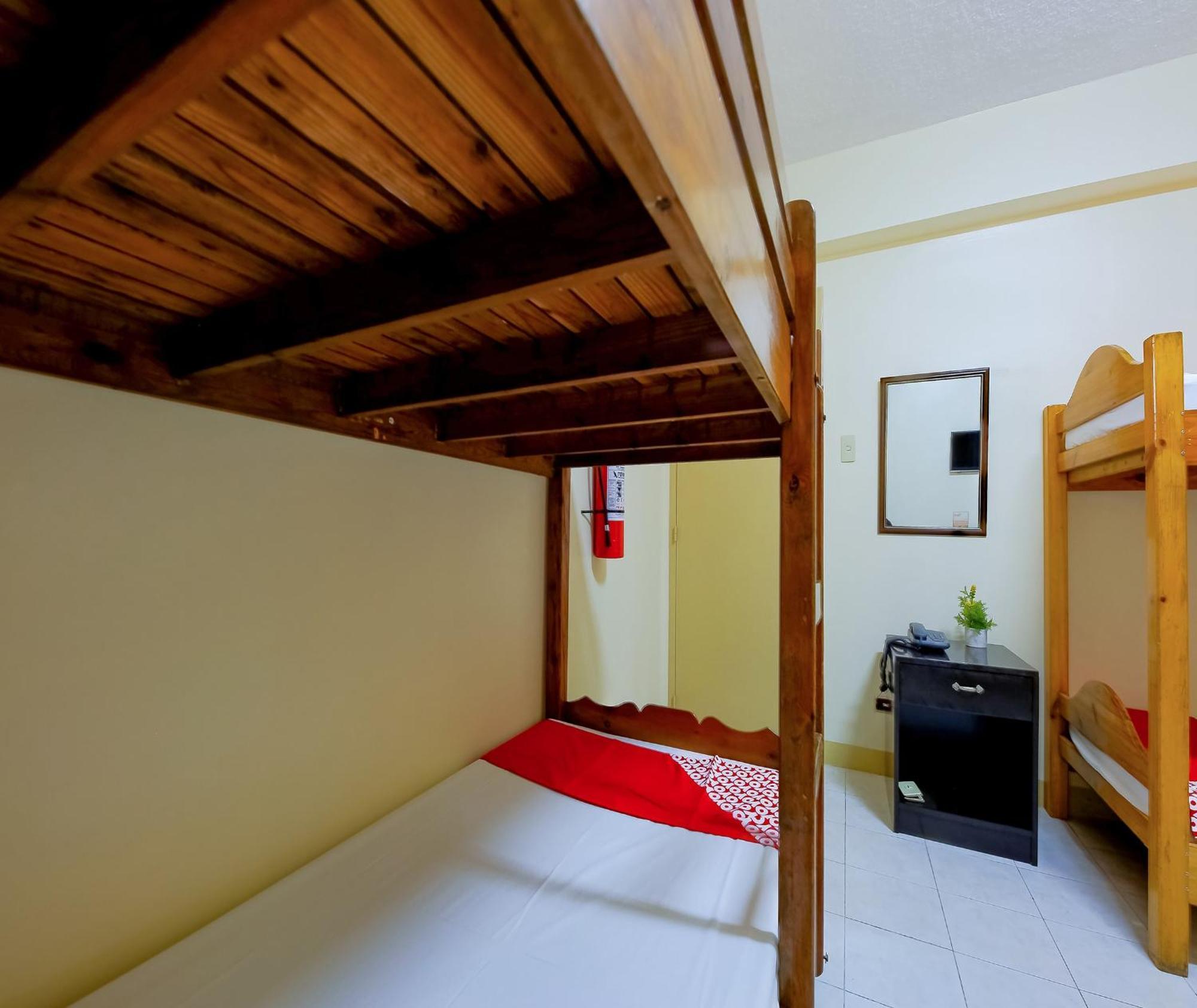 Oyo 840 Orangenest Apartelle Hotel