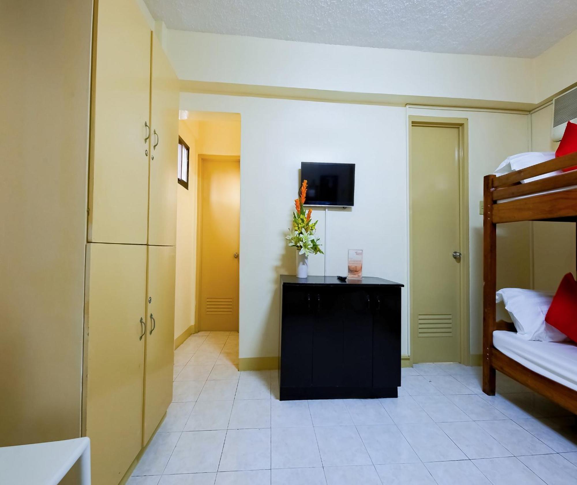 Oyo 840 Orangenest Apartelle 2* Manila