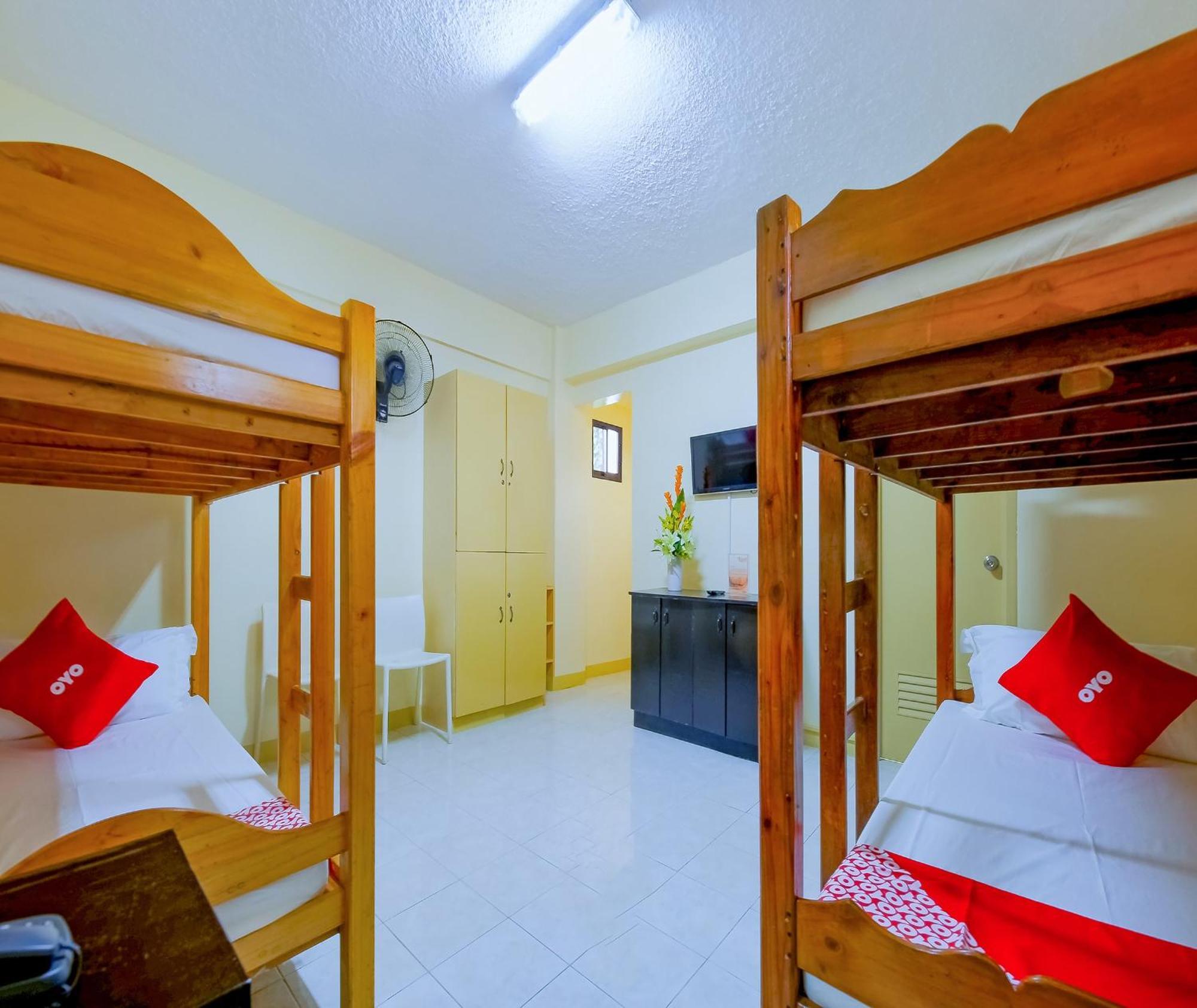 Oyo 840 Orangenest Apartelle Hotel
